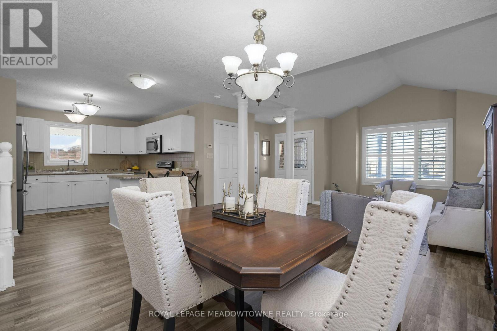 48 Dickinson Court, Centre Wellington, Ontario N0B 1S0 - Photo 12 - X12630280