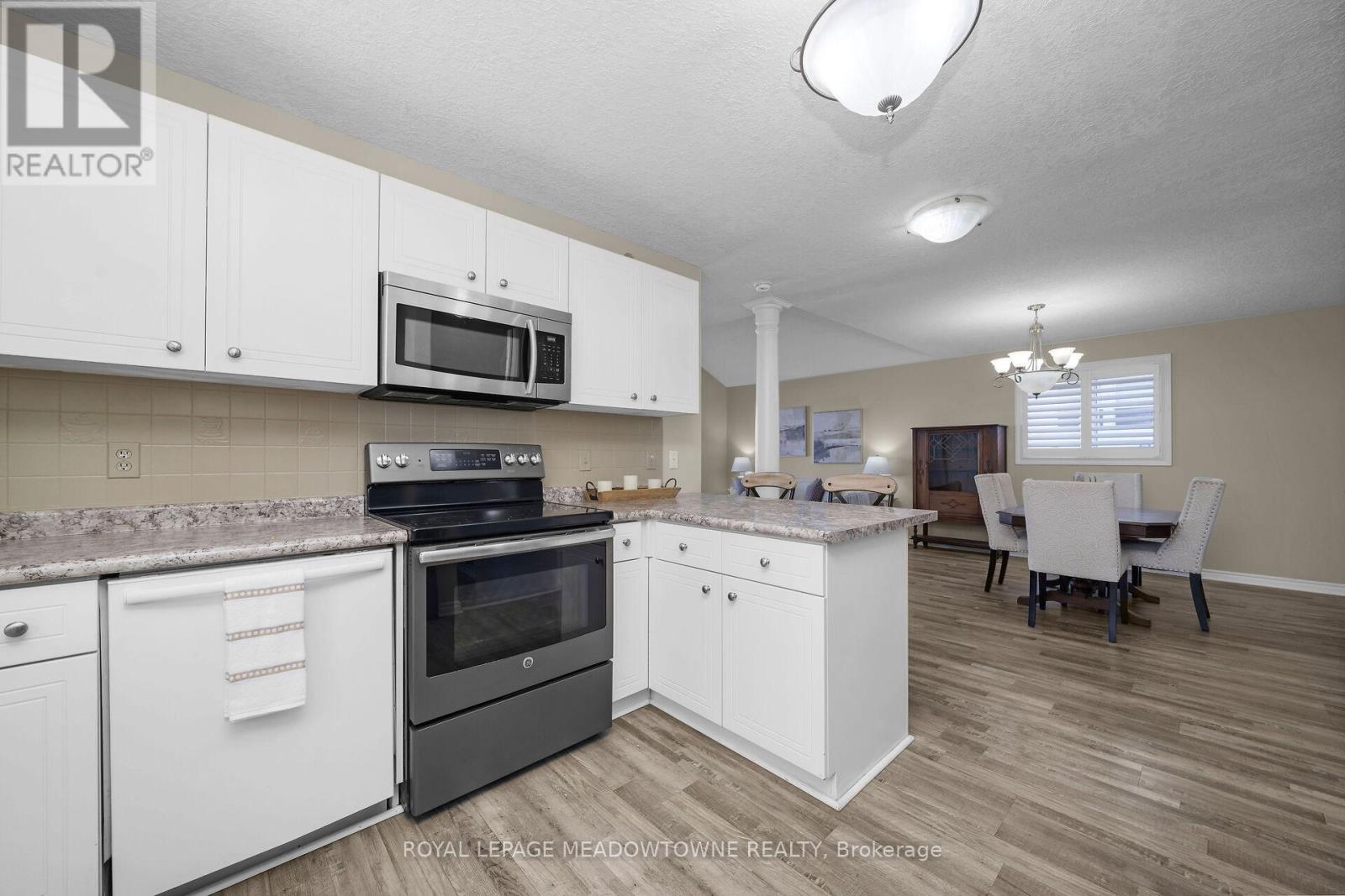 48 Dickinson Court, Centre Wellington, Ontario N0B 1S0 - Photo 16 - X12630280