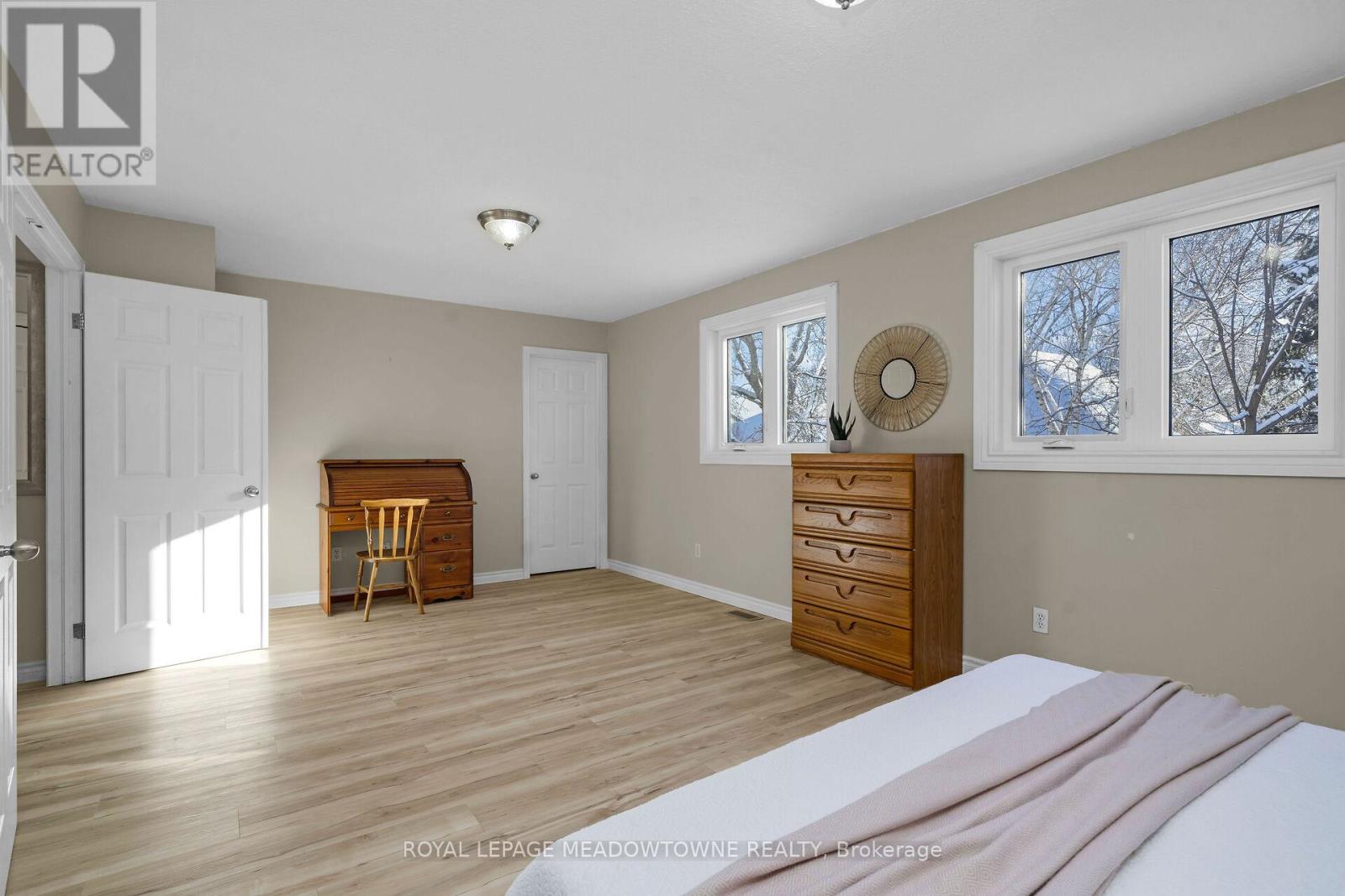 48 Dickinson Court, Centre Wellington, Ontario N0B 1S0 - Photo 19 - X12630280