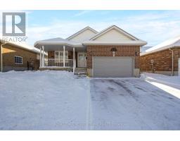 48 DICKINSON COURT, Centre Wellington, Ontario