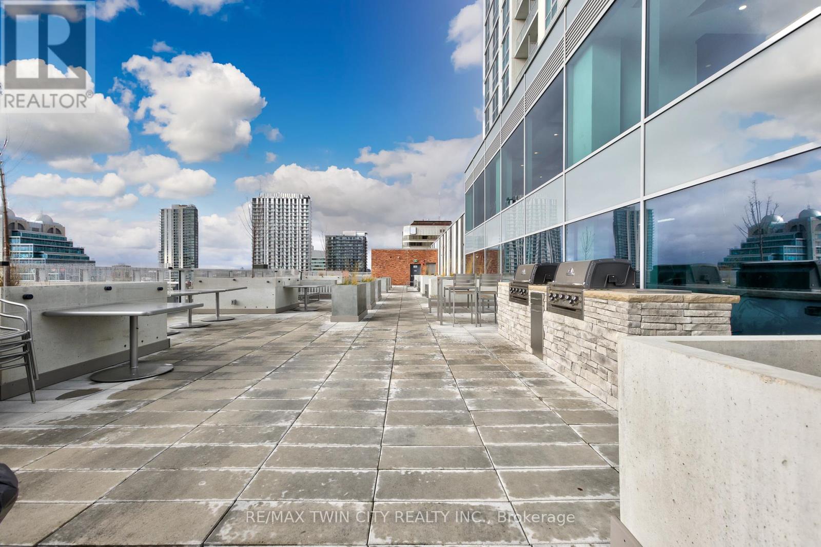 2404 - 60 Frederick Street, Kitchener, Ontario N2H 0C7 - Photo 30 - X12630296