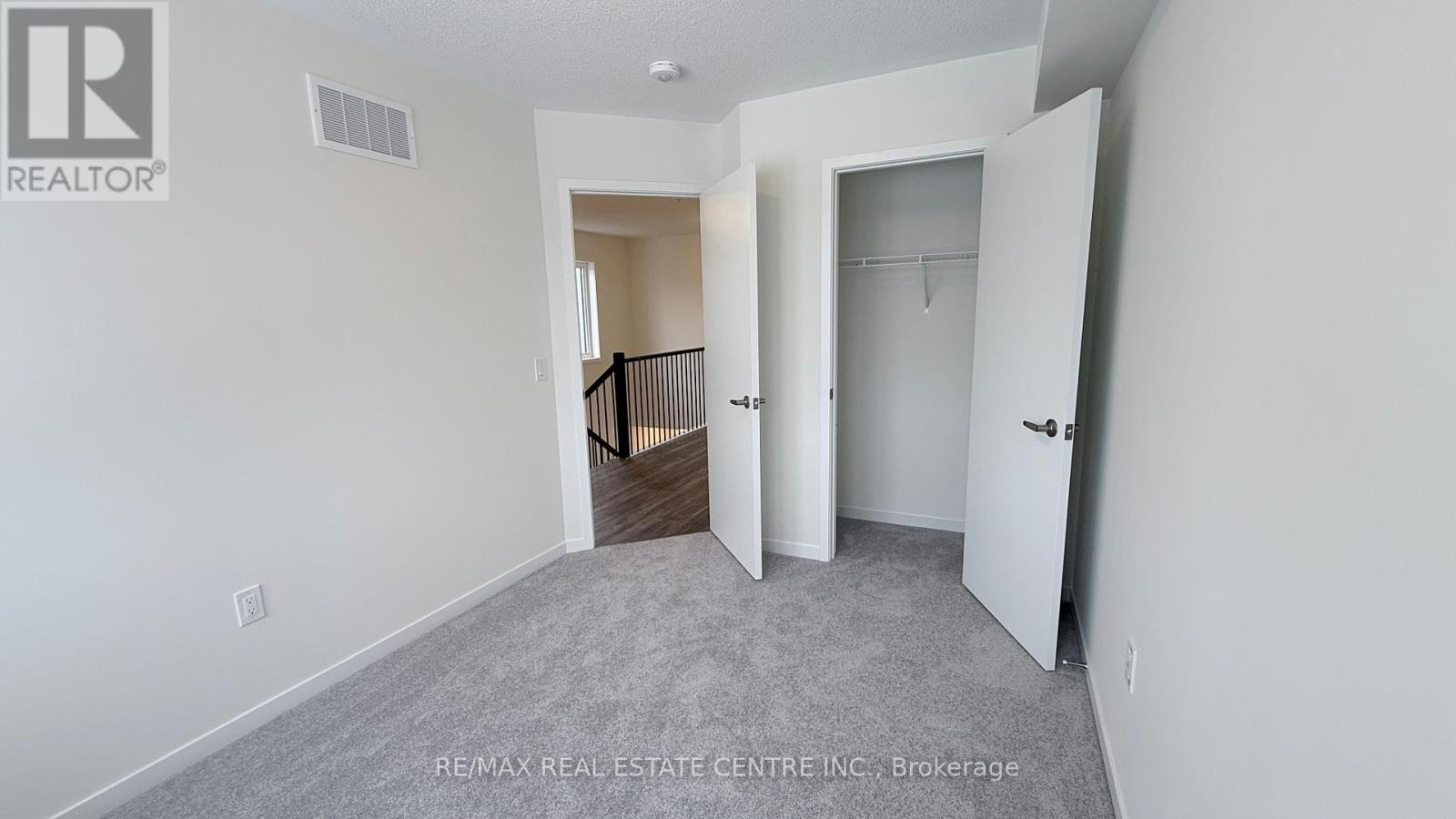 44 Seahorse Common N, Cambridge, Ontario  N1T 0H3 - Photo 10 - X12630302