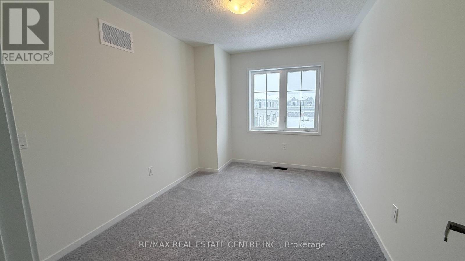 44 Seahorse Common N, Cambridge, Ontario  N1T 0H3 - Photo 12 - X12630302