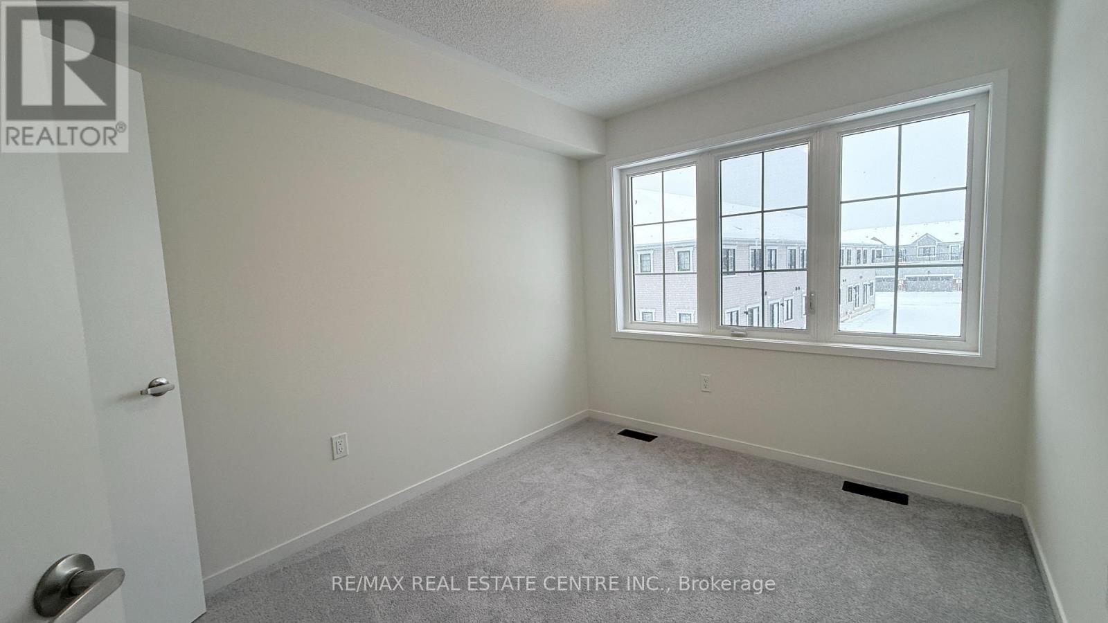 44 Seahorse Common N, Cambridge, Ontario  N1T 0H3 - Photo 14 - X12630302