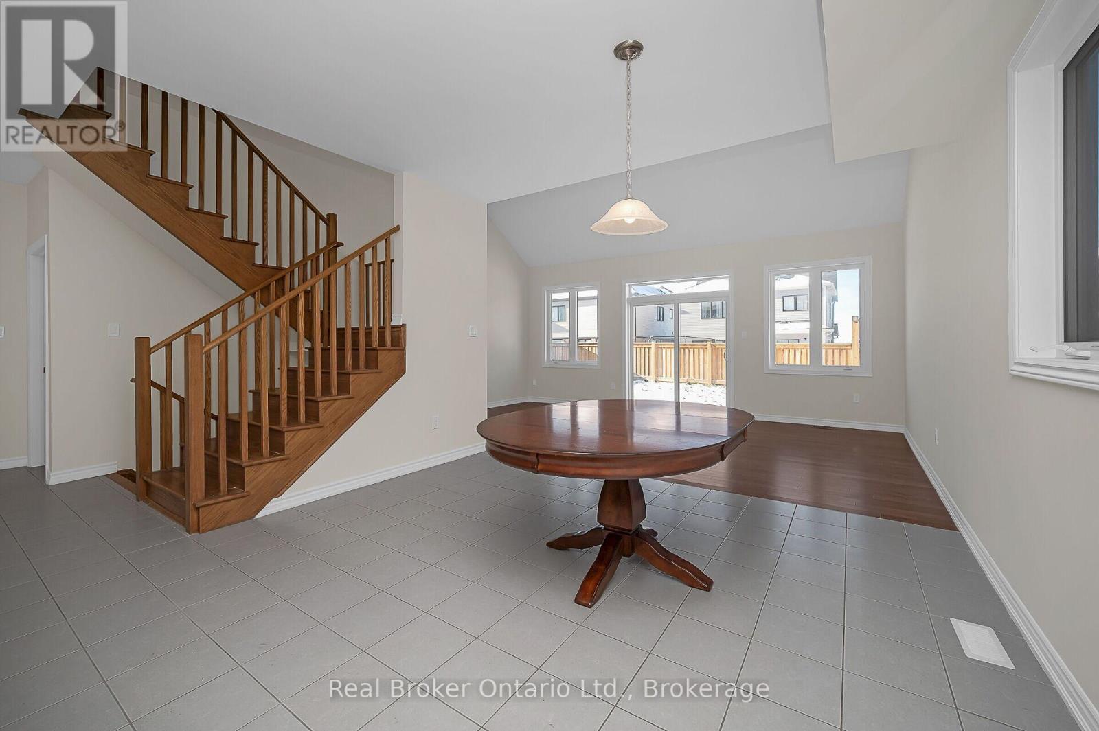 11 Frontier Drive, Thorold, Ontario  L2V 0K3 - Photo 18 - X12630386