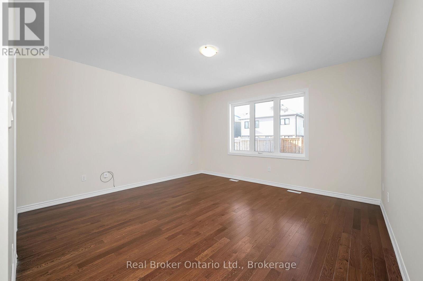 11 Frontier Drive, Thorold, Ontario  L2V 0K3 - Photo 24 - X12630386