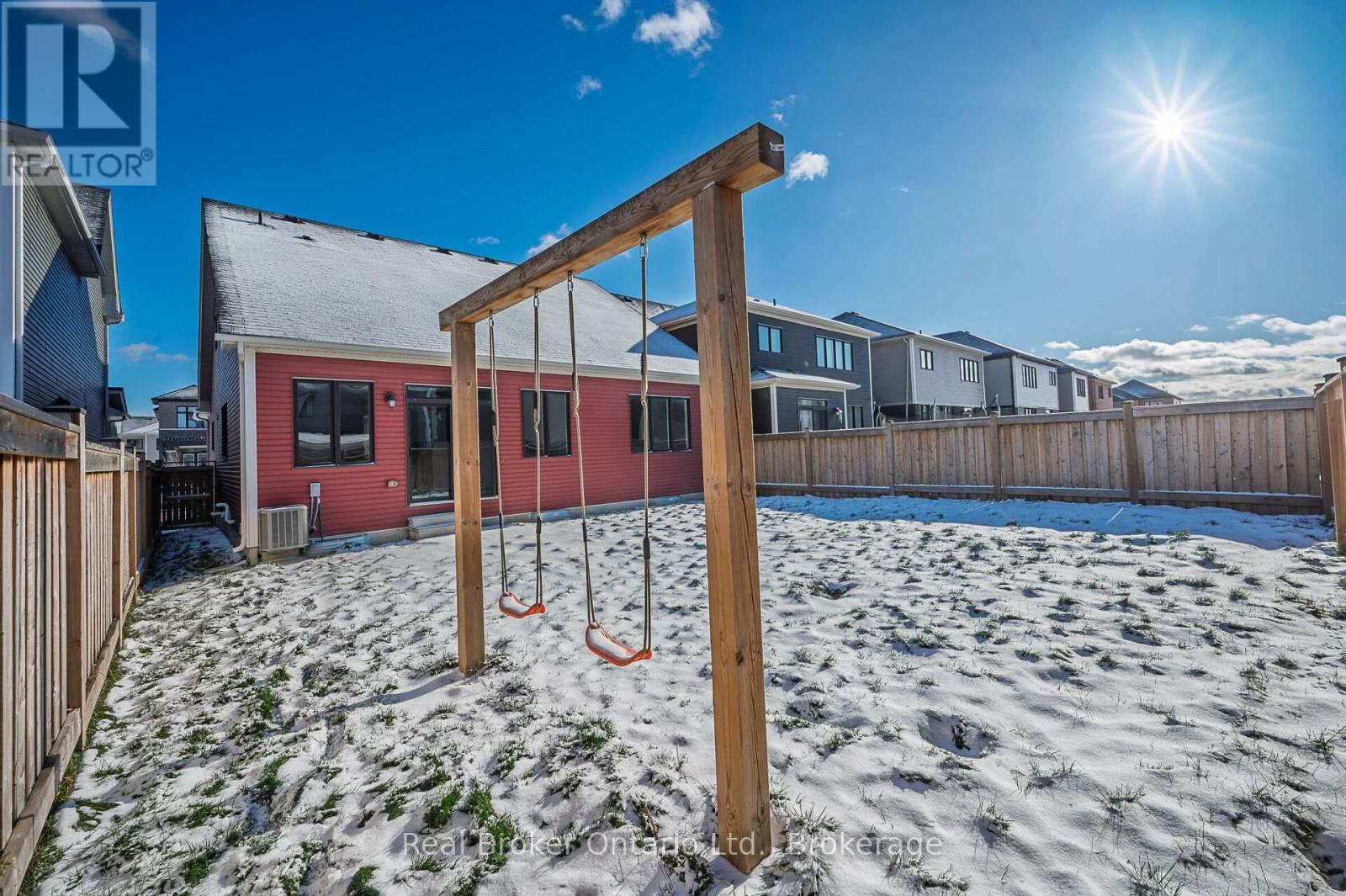 11 Frontier Drive, Thorold, Ontario  L2V 0K3 - Photo 36 - X12630386