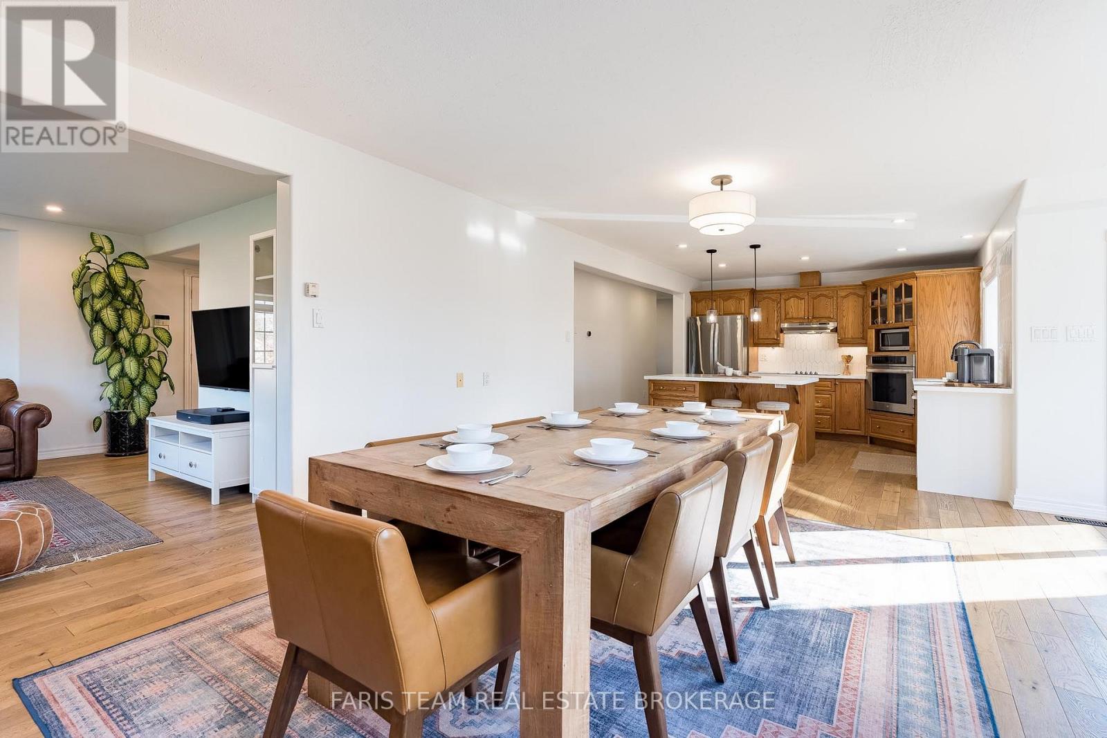 2040 Lea Road, Innisfil (Alcona), Ontario  L9S 1T3 - Photo 14 - N12569250