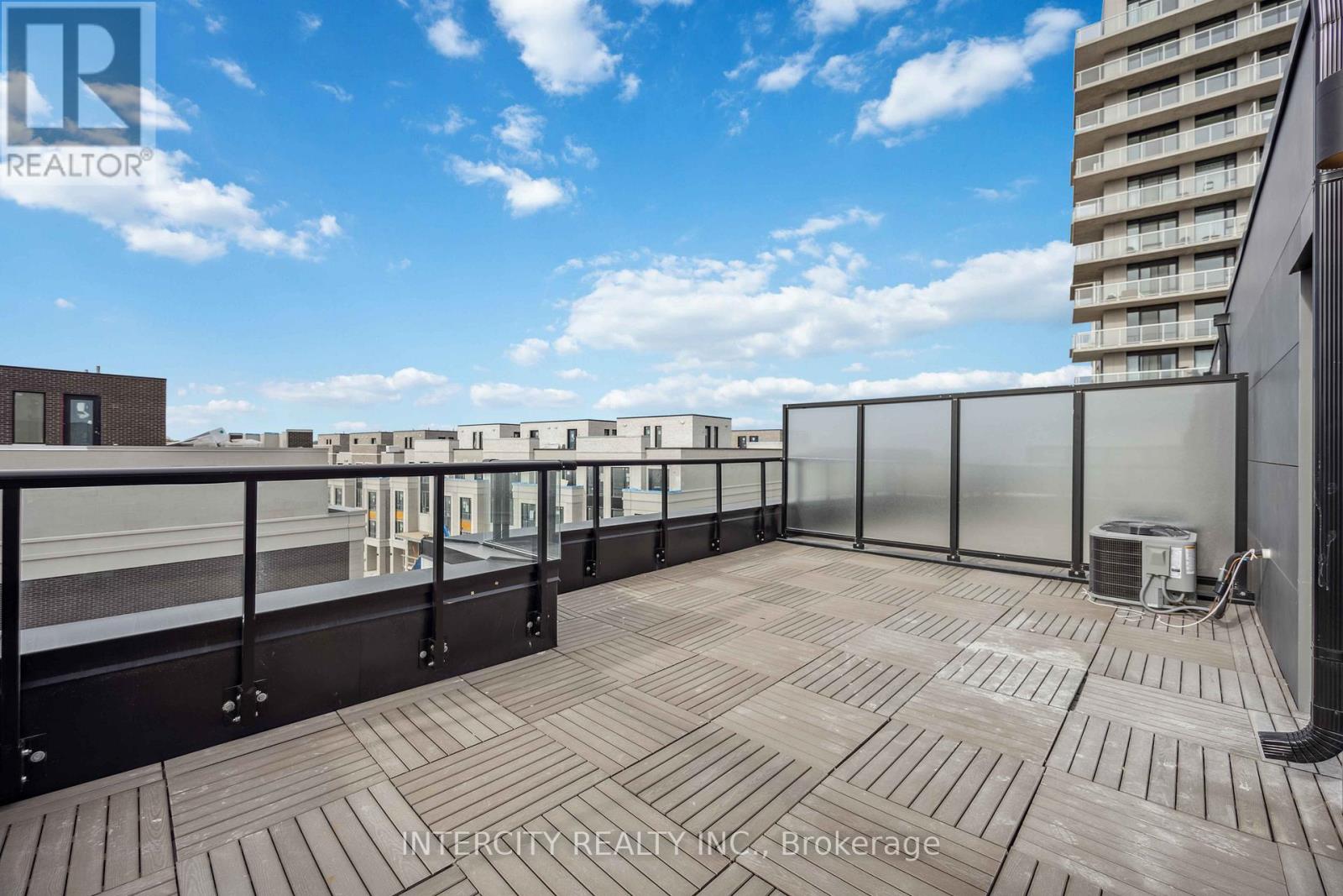 1215 - 8 David Eyer Road, Richmond Hill, Ontario  L4S 0N3 - Photo 24 - N12629922