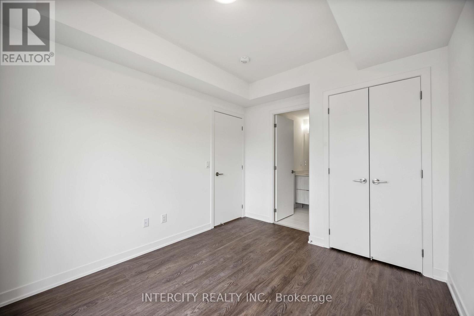 1215 - 8 David Eyer Road, Richmond Hill, Ontario  L4S 0N3 - Photo 16 - N12629922