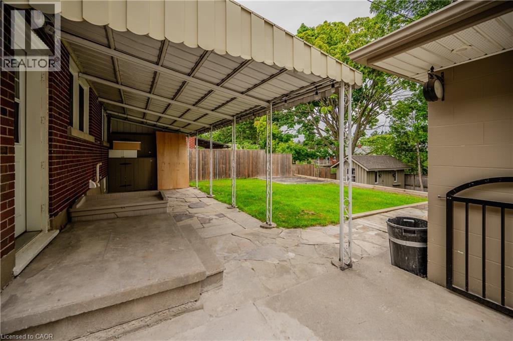 15 Edinburgh Road Unit# Upper, Kitchener, Ontario  N2B 1M4 - Photo 11 - 40793323