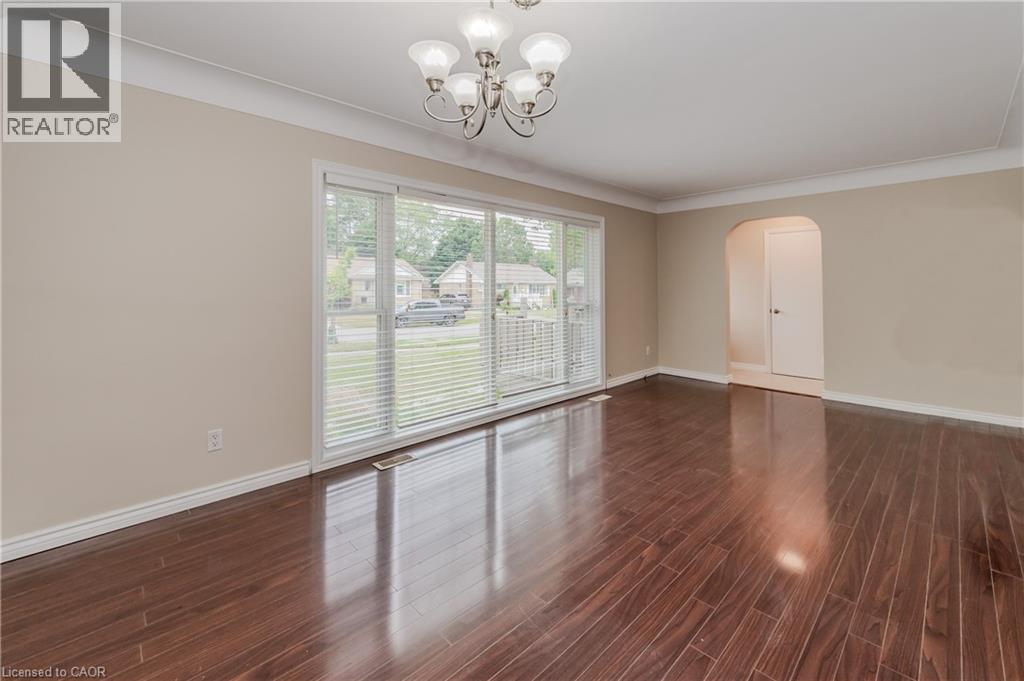 15 Edinburgh Road Unit# Upper, Kitchener, Ontario  N2B 1M4 - Photo 3 - 40793323