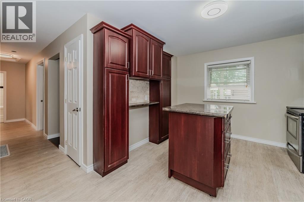 15 Edinburgh Road Unit# Upper, Kitchener, Ontario  N2B 1M4 - Photo 6 - 40793323