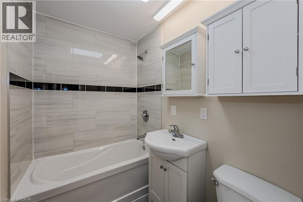 15 Edinburgh Road Unit# Upper, Kitchener, Ontario  N2B 1M4 - Photo 7 - 40793323