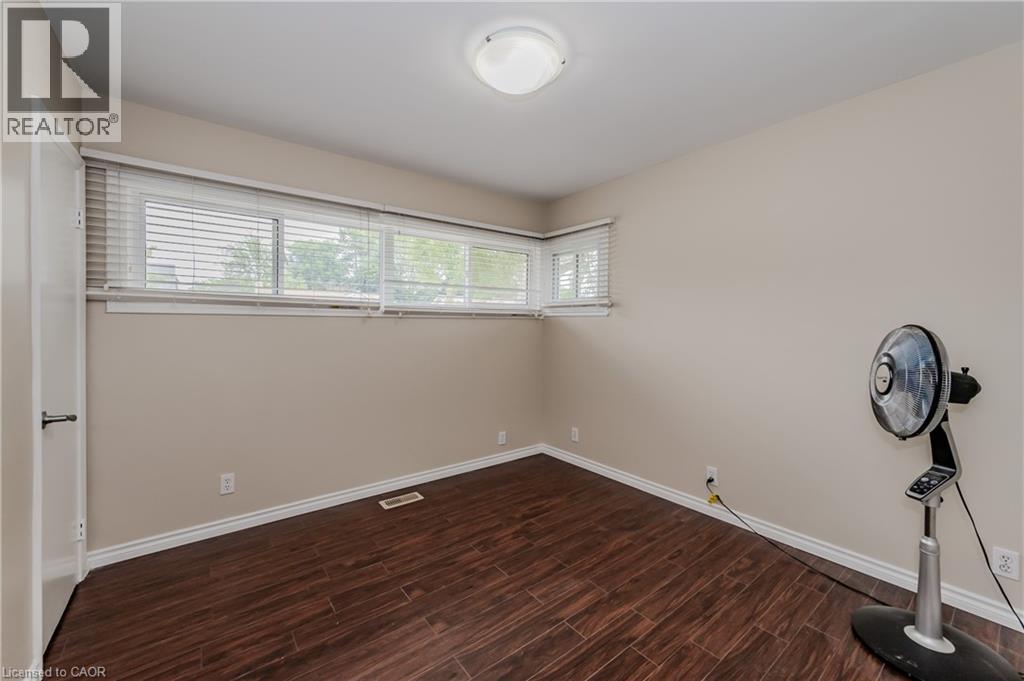 15 Edinburgh Road Unit# Upper, Kitchener, Ontario  N2B 1M4 - Photo 9 - 40793323