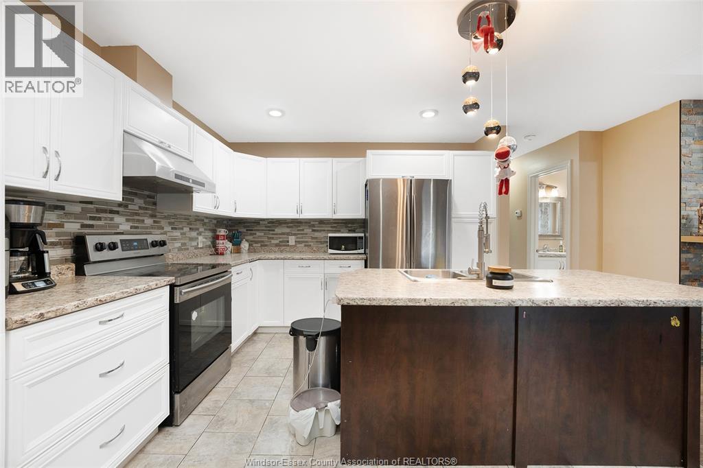 3122 Viola Crescent, Windsor, Ontario N8N 0A1 - Photo 12 - 25031632