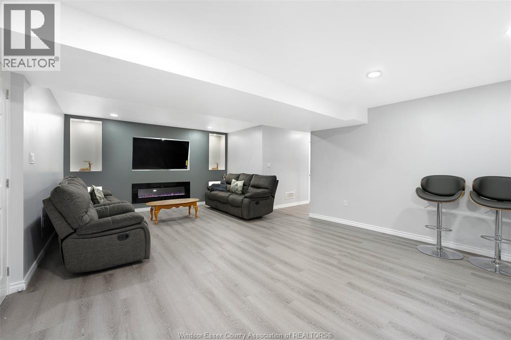 3122 Viola Crescent, Windsor, Ontario N8N 0A1 - Photo 18 - 25031632