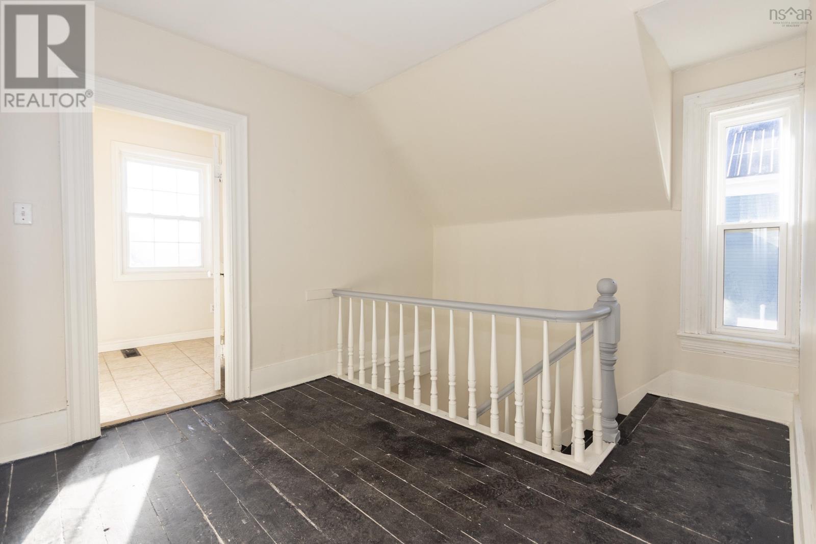 22-24 Croft Street, Amherst, Nova Scotia  B4H 2Z4 - Photo 19 - 202526679