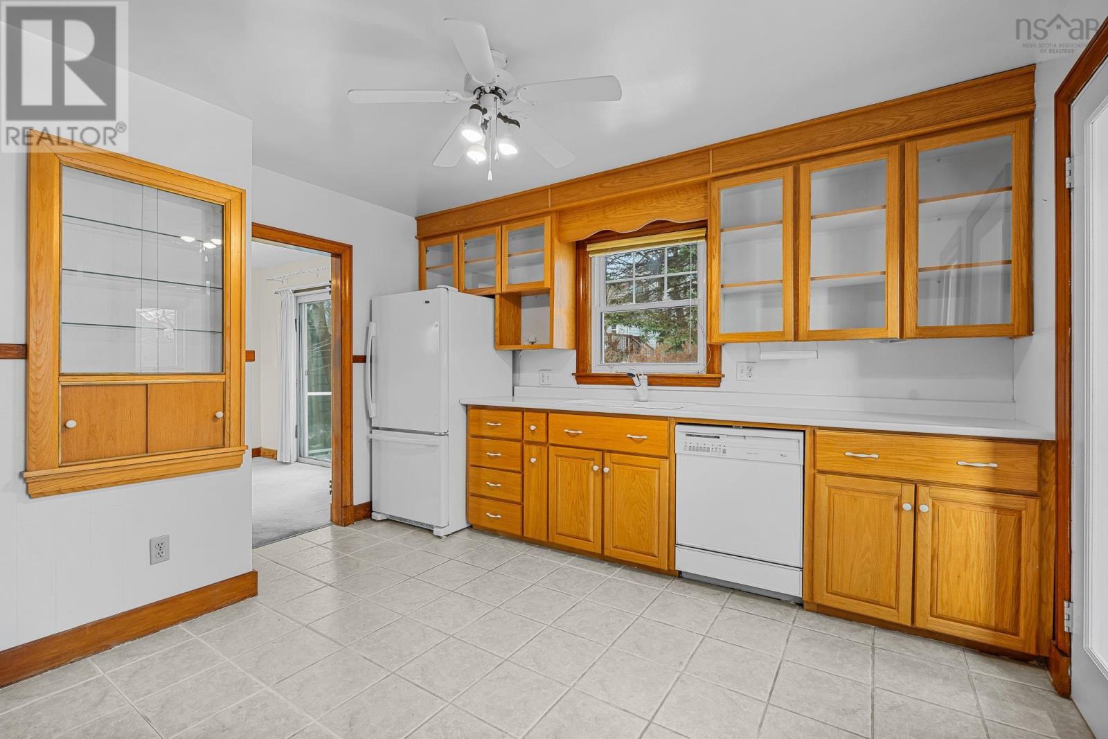 3381 Claremont Street, Halifax, Nova Scotia  B3L 3L6 - Photo 7 - 202529400