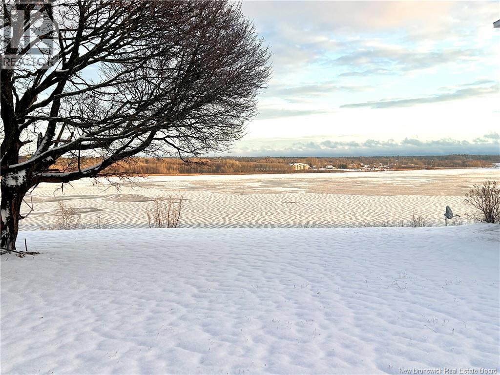 740 King George Hwy, Miramichi, New Brunswick  E1V 1P8 - Photo 3 - NB131239