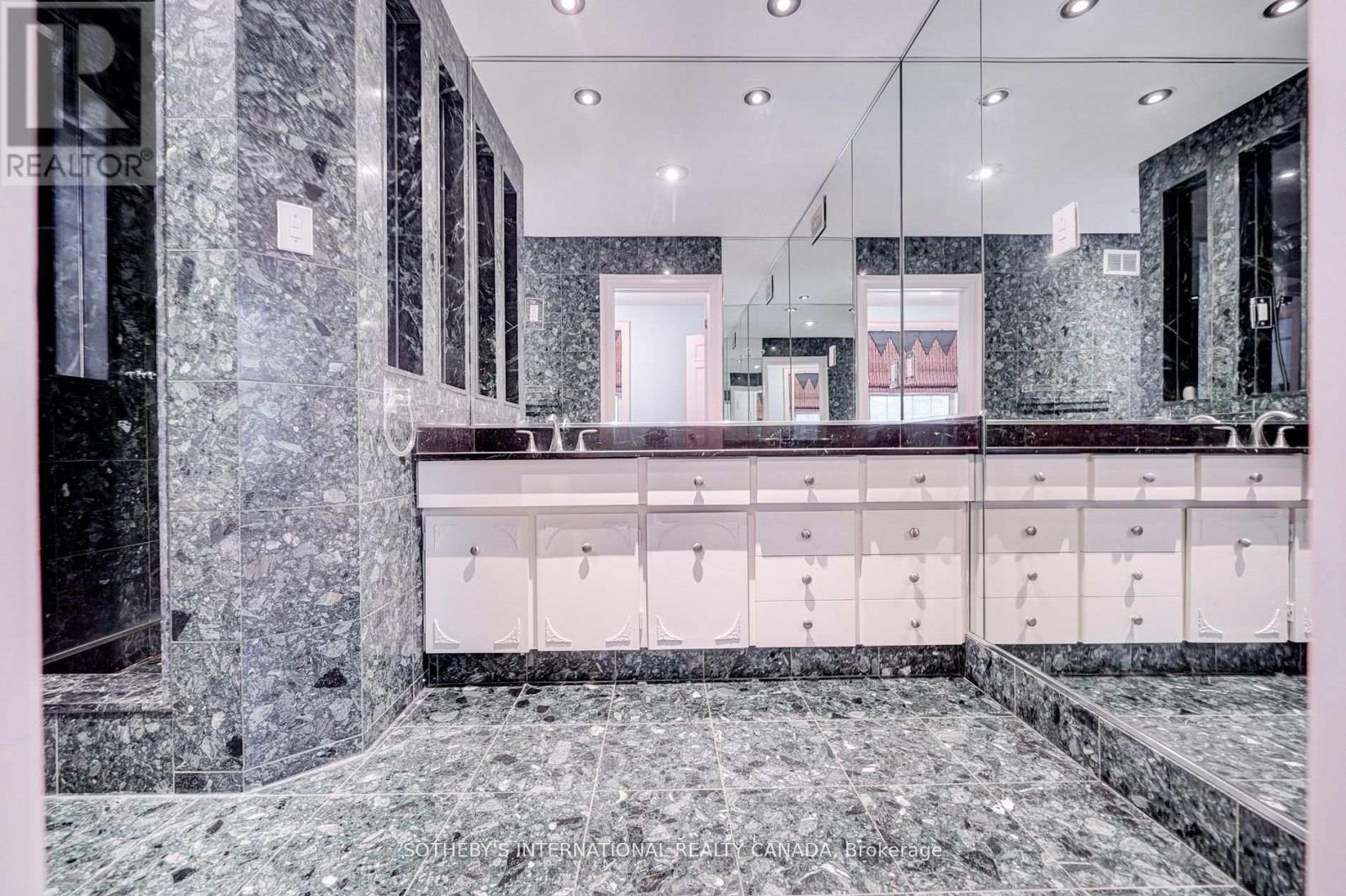 27 Junewood Crescent, Toronto (St. Andrew-Windfields), Ontario  M2L 2C3 - Photo 17 - C12630390