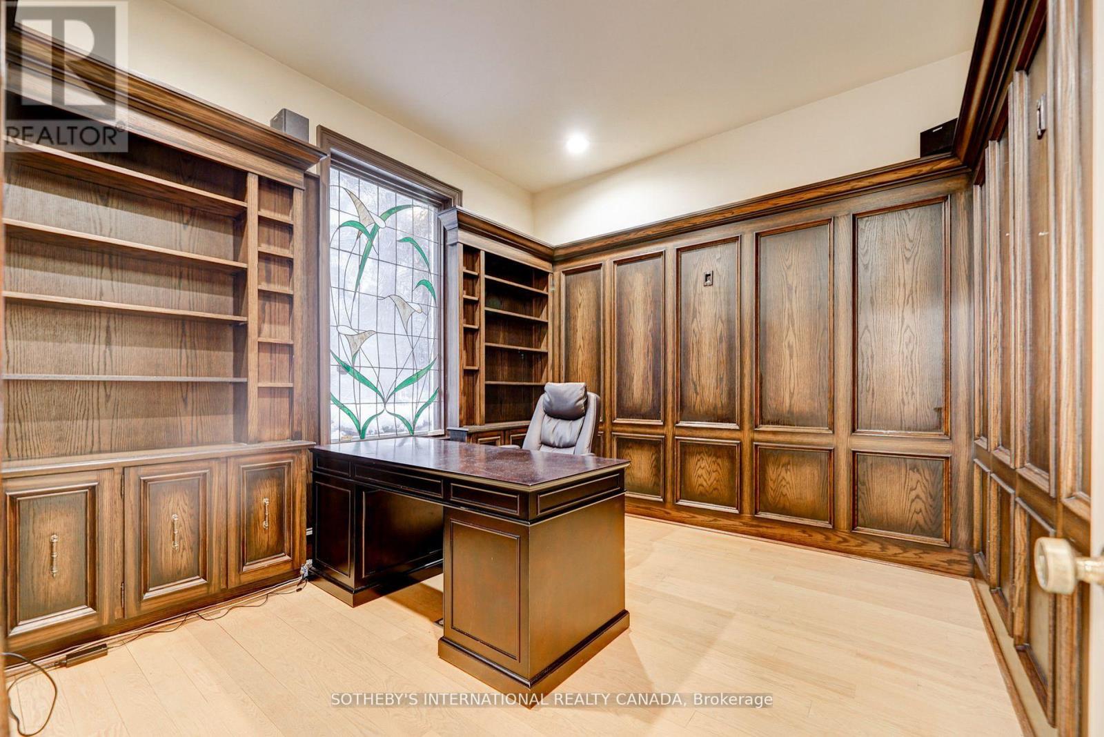 27 Junewood Crescent, Toronto (St. Andrew-Windfields), Ontario  M2L 2C3 - Photo 5 - C12630390