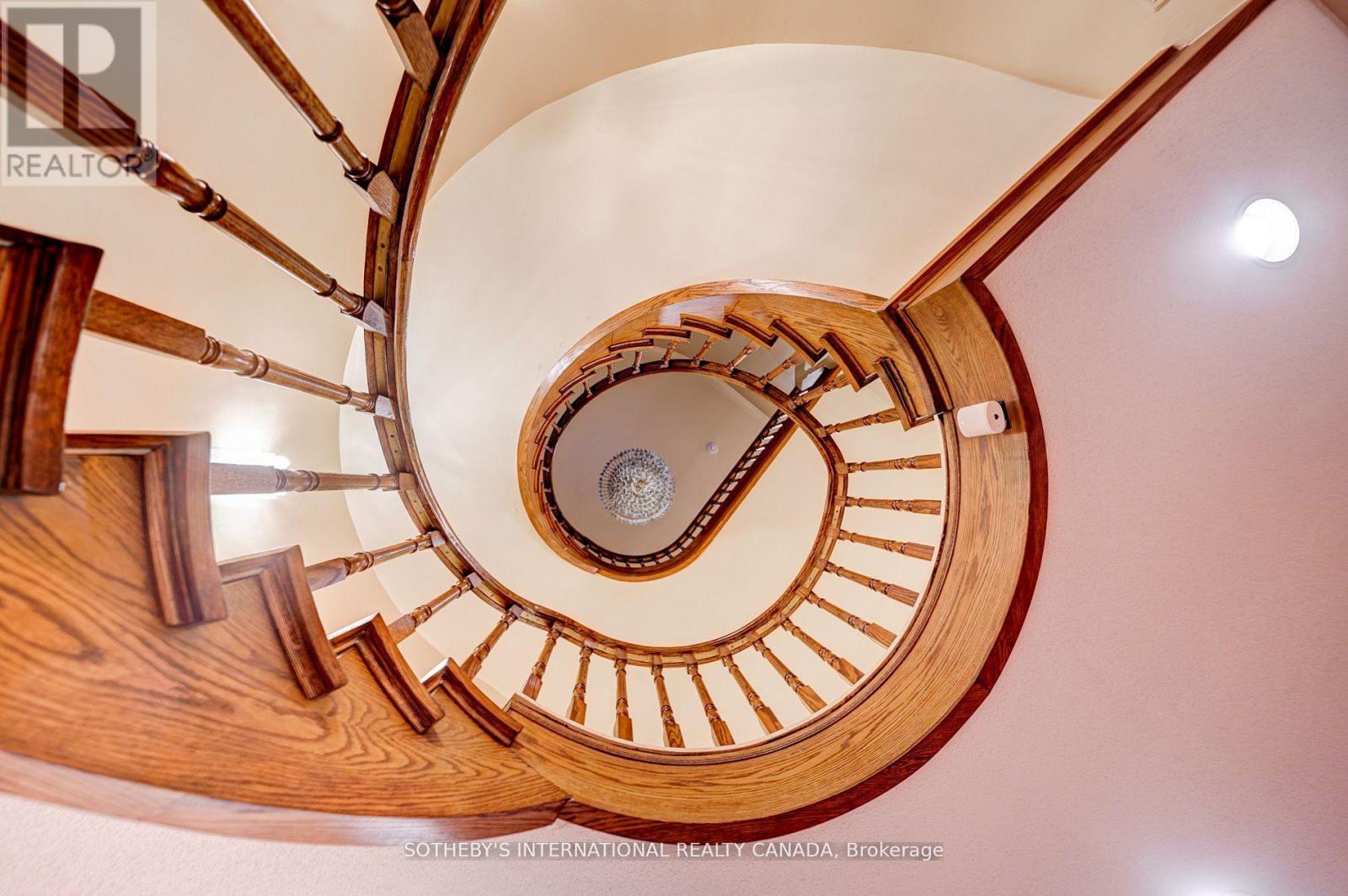 27 Junewood Crescent, Toronto (St. Andrew-Windfields), Ontario  M2L 2C3 - Photo 6 - C12630390