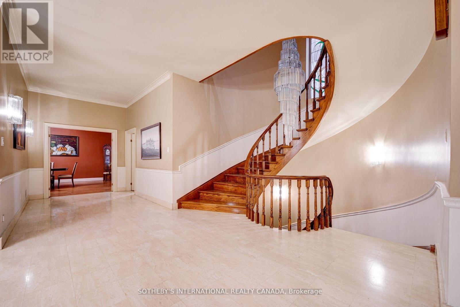 27 Junewood Crescent, Toronto (St. Andrew-Windfields), Ontario  M2L 2C3 - Photo 7 - C12630390