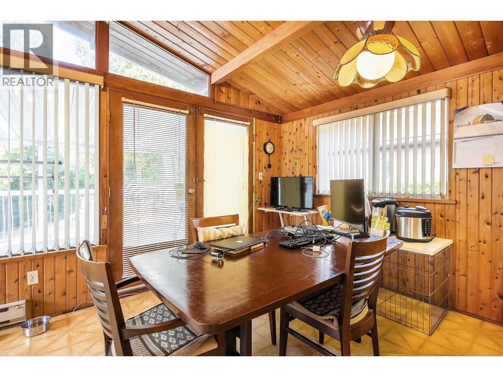 7989 Mcgregor Avenue, Burnaby, British Columbia  V5J 4H4 - Photo 4 - R3073616