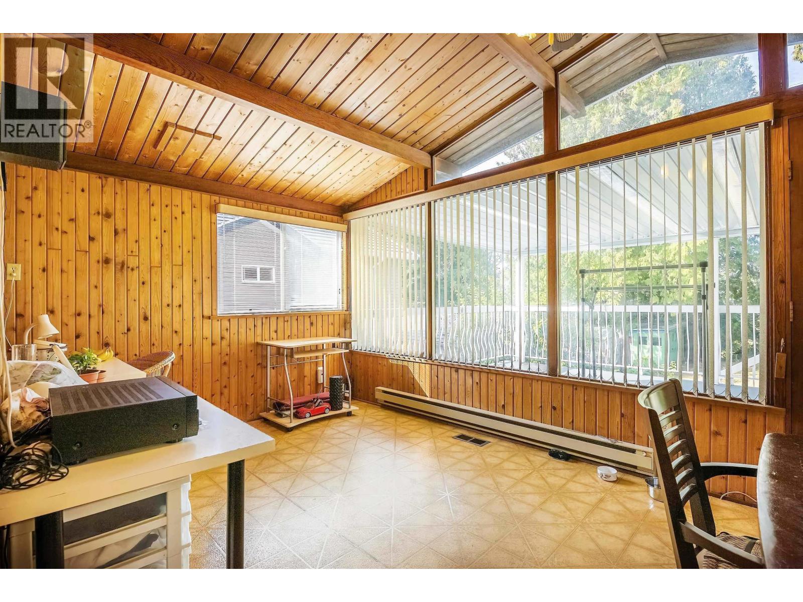 7989 Mcgregor Avenue, Burnaby, British Columbia  V5J 4H4 - Photo 5 - R3073616