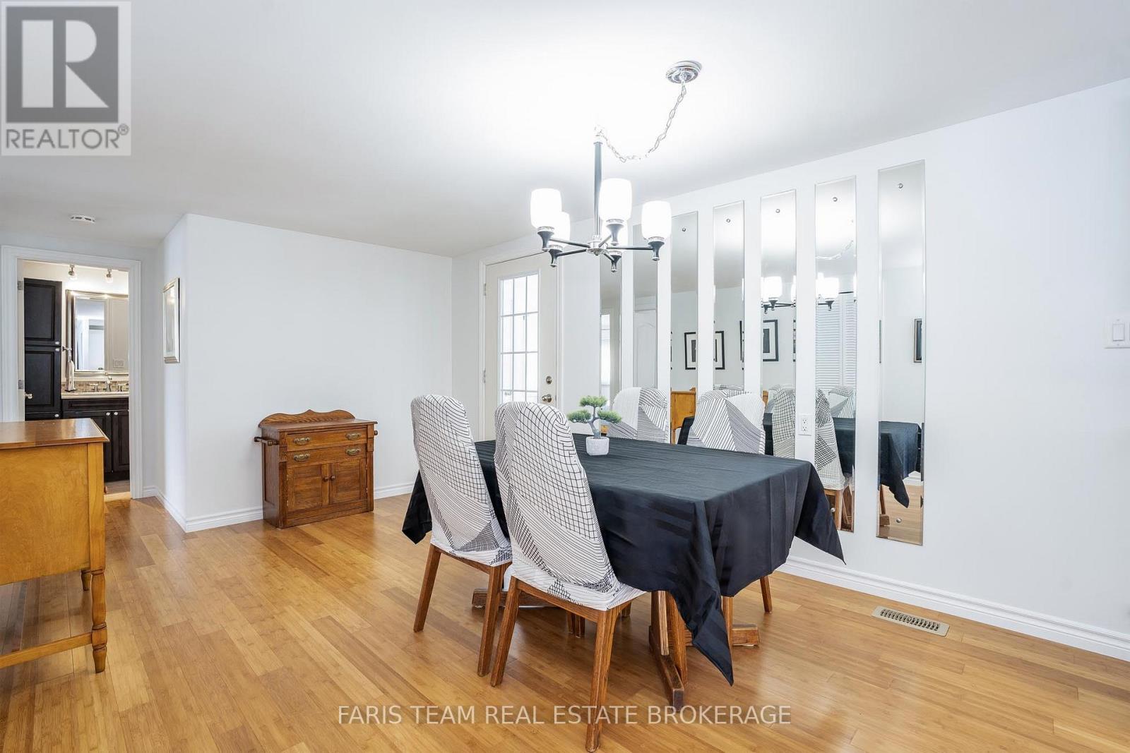 25 Recreation Drive, Innisfil, Ontario L9S 1N5 - Photo 11 - N12536460