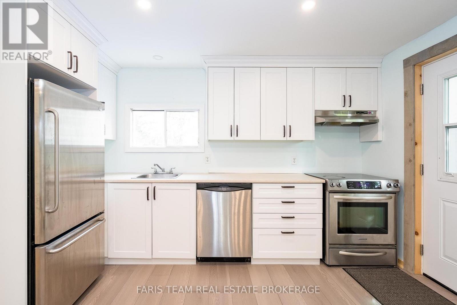 3 John Drive, Innisfil, Ontario  L0L 1L0 - Photo 31 - N12600938