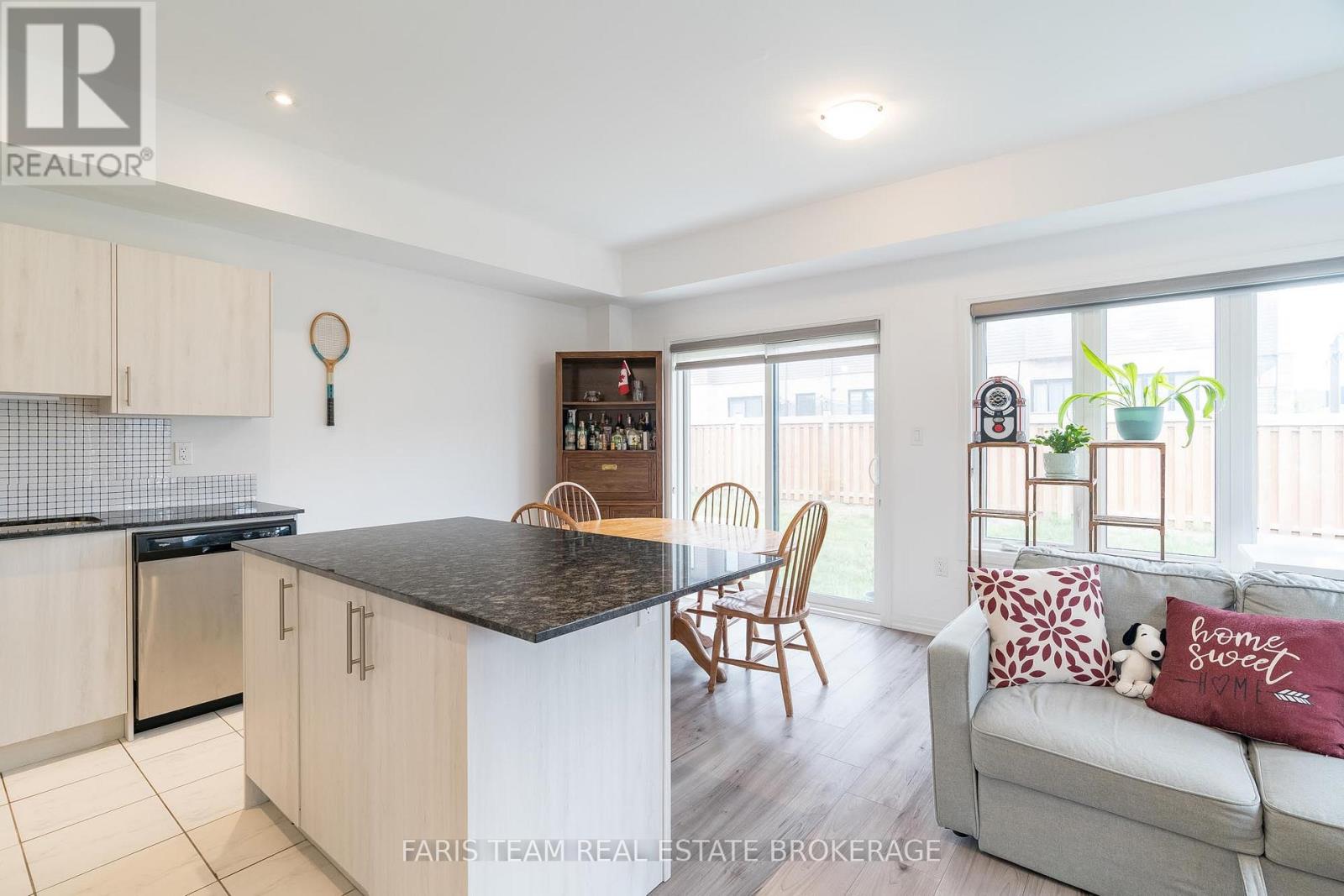 97 Gateland Drive, Barrie, Ontario  L9J 0N2 - Photo 11 - S12424473