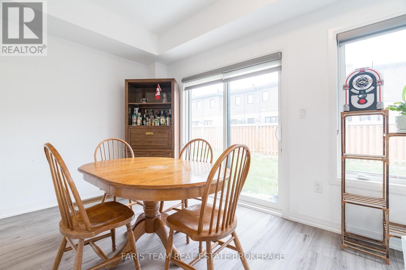 97 Gateland Drive, Barrie, Ontario  L9J 0N2 - Photo 13 - S12424473