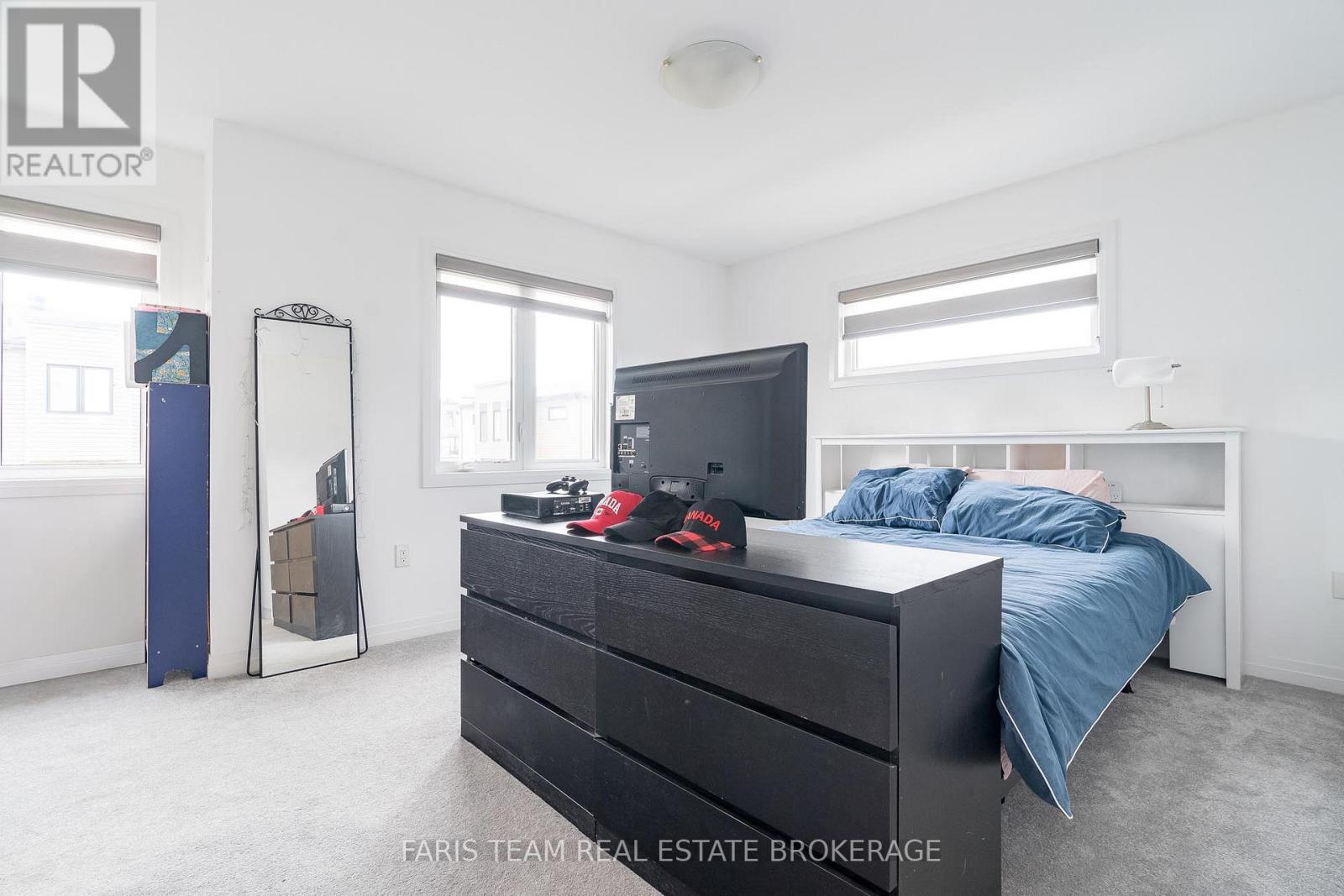 97 Gateland Drive, Barrie, Ontario  L9J 0N2 - Photo 19 - S12424473