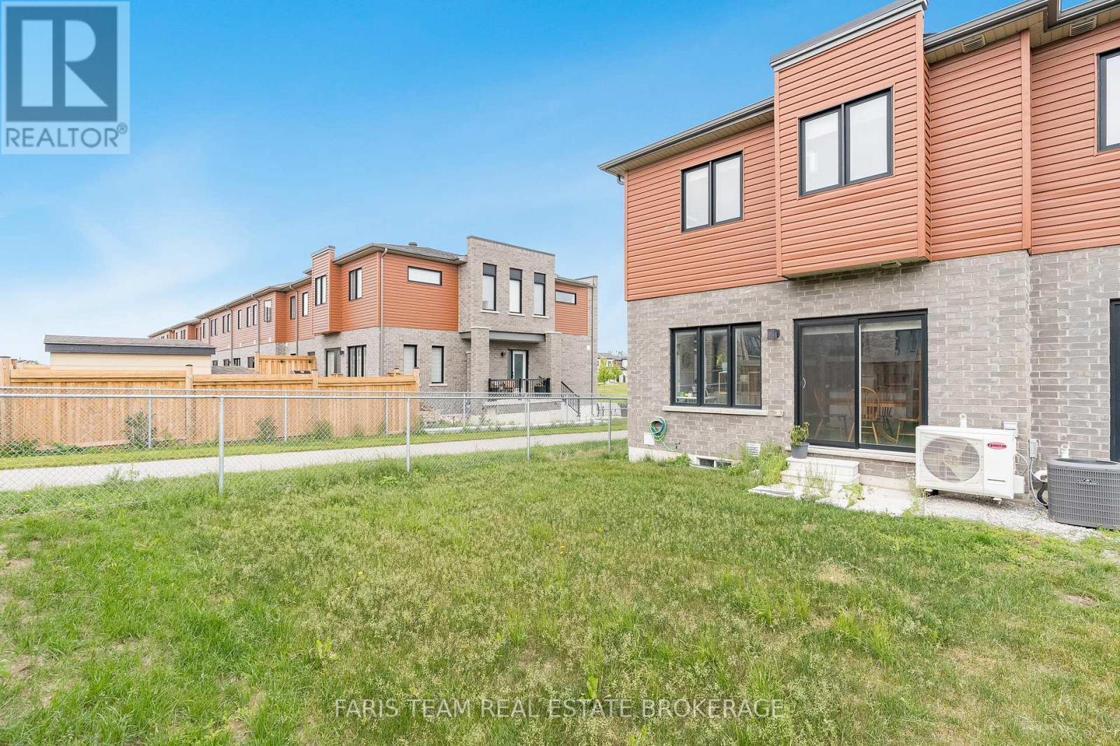 97 Gateland Drive, Barrie, Ontario  L9J 0N2 - Photo 29 - S12424473