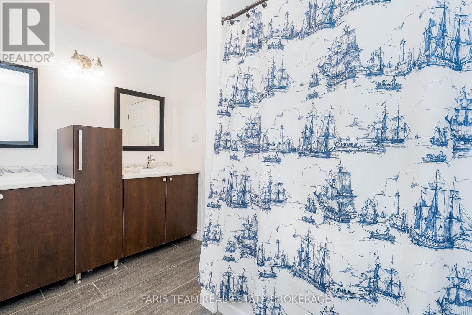 128 Rose Street, Barrie, Ontario  L4M 2T7 - Photo 27 - S12544230