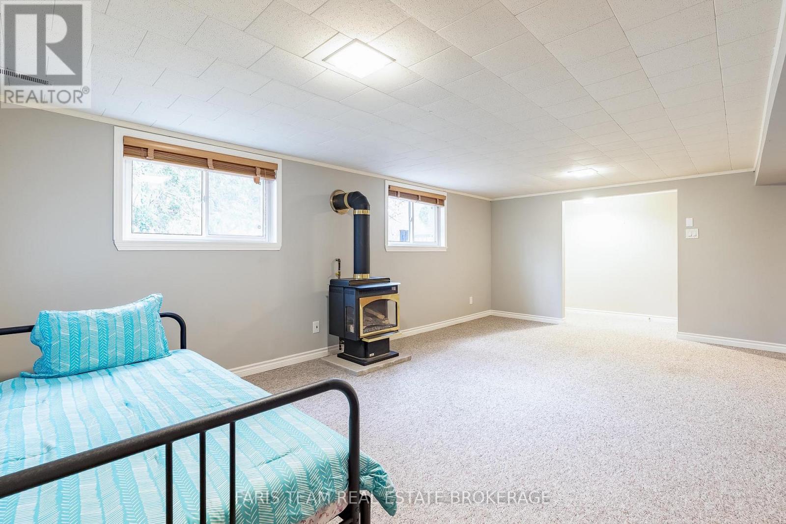 15 Davidson Street, Barrie, Ontario L4M 3R9 - Photo 21 - S12581536