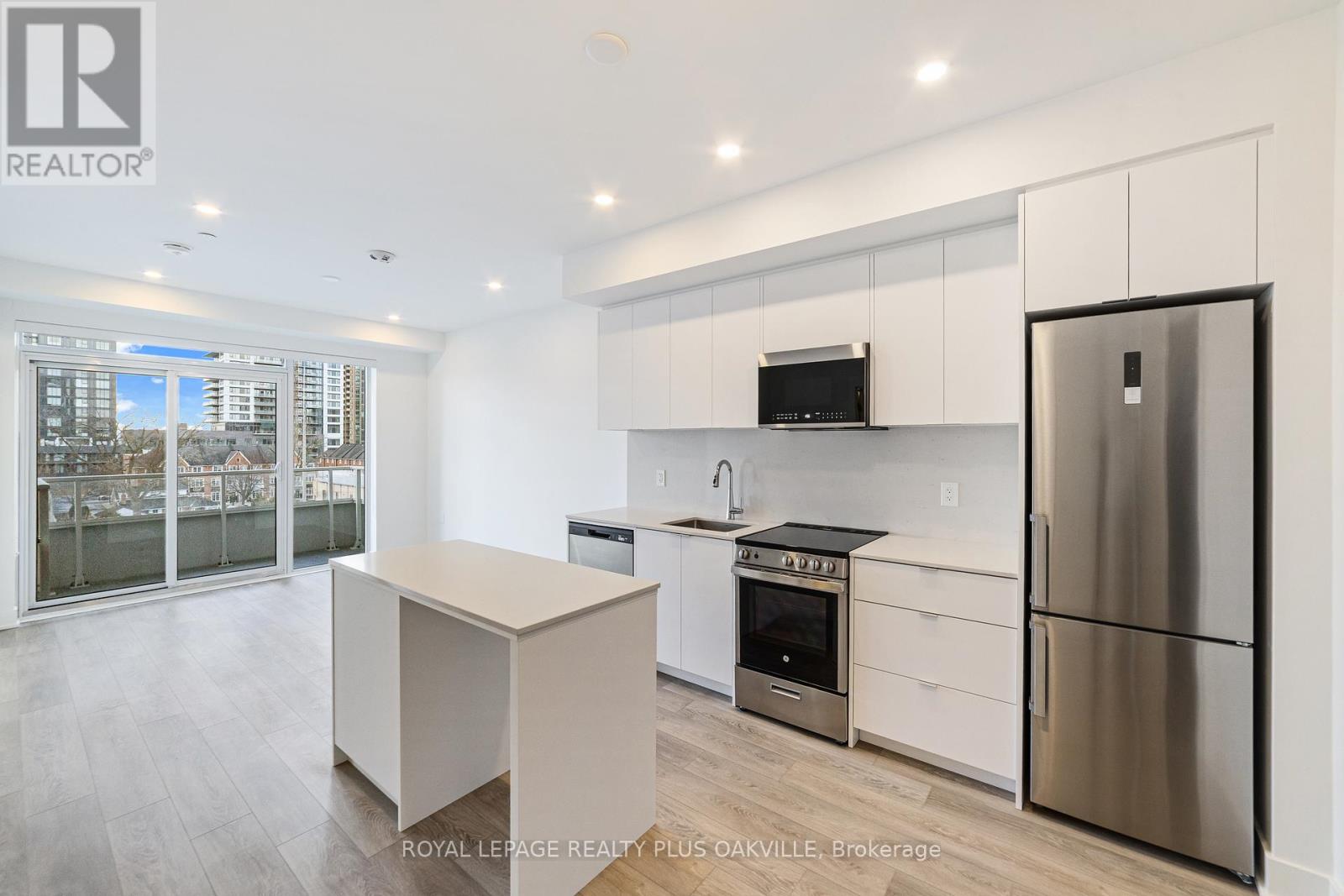 407 - 2088 James Street, Burlington, Ontario  L7R 0H2 - Photo 7 - W12602660