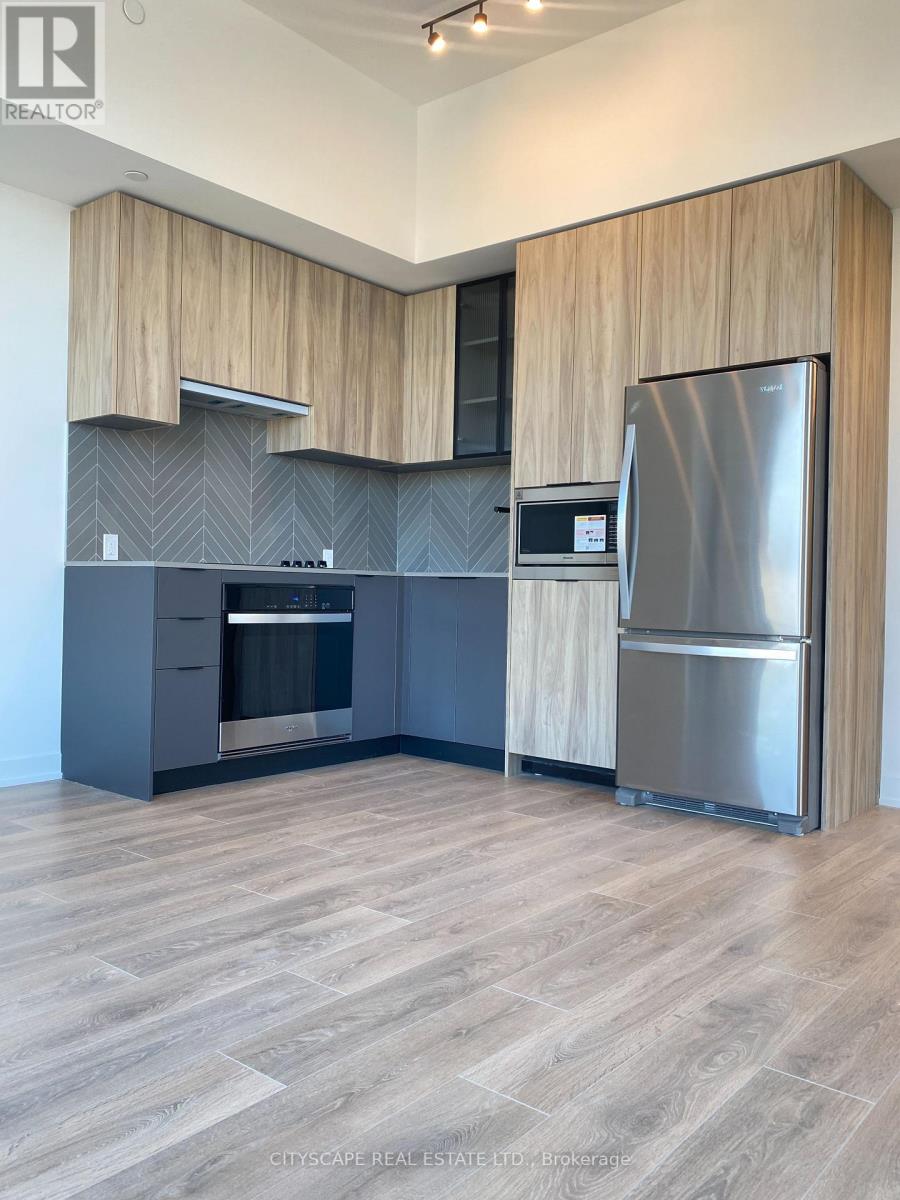 822 - 1037 The Queensway, Toronto, Ontario  M8Z 6C7 - Photo 3 - W12630294