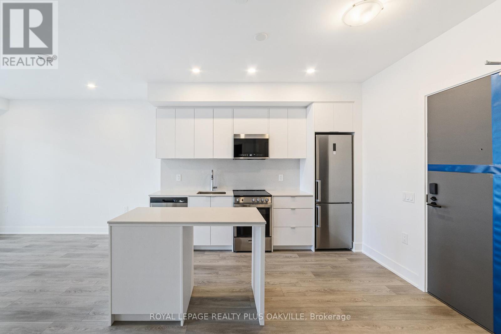 407 - 2088 James Street, Burlington, Ontario  L7R 0H2 - Photo 12 - W12602660