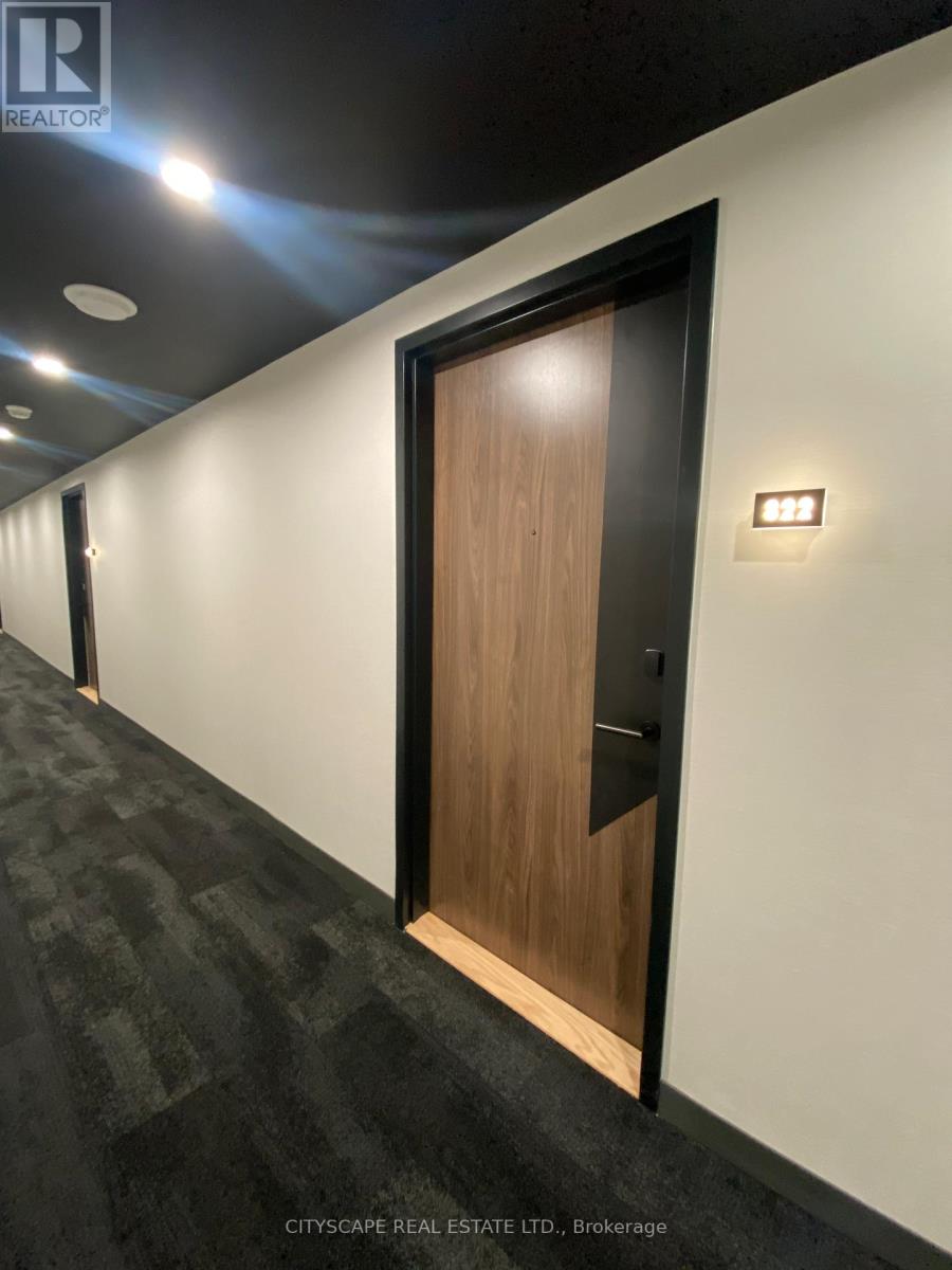 822 - 1037 The Queensway, Toronto, Ontario  M8Z 6C7 - Photo 31 - W12630294