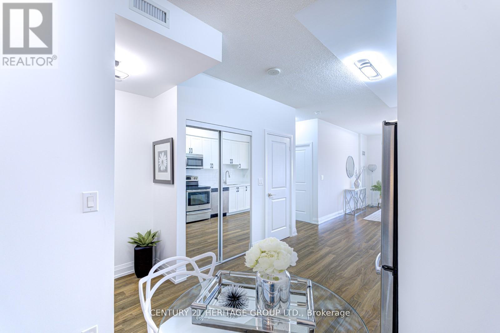 1112 - 7171 Yonge Street, Markham, Ontario L3T 0C5 - Photo 5 - N12630410