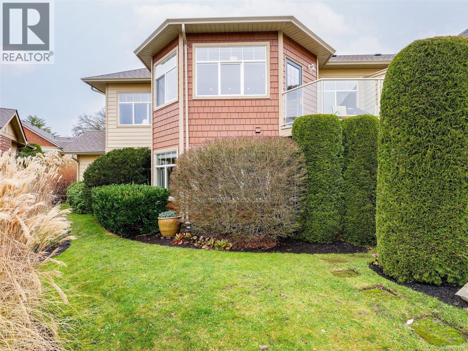 25 1286 Tolmie Ave, Saanich, British Columbia V8P 1E3 - Photo 39 - 1021885