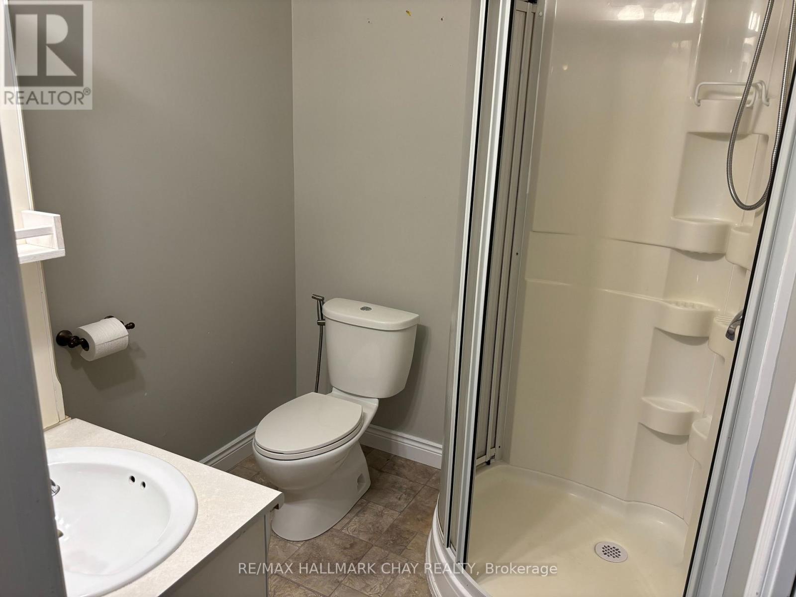 439 Peter Street N, Orillia, Ontario  L3V 5A6 - Photo 11 - S12630356