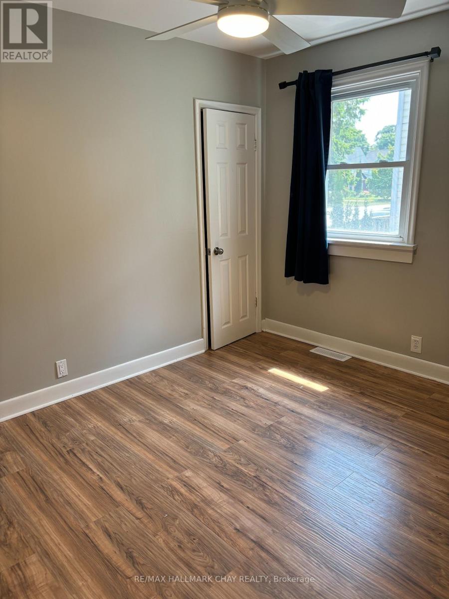 439 Peter Street N, Orillia, Ontario  L3V 5A6 - Photo 14 - S12630356