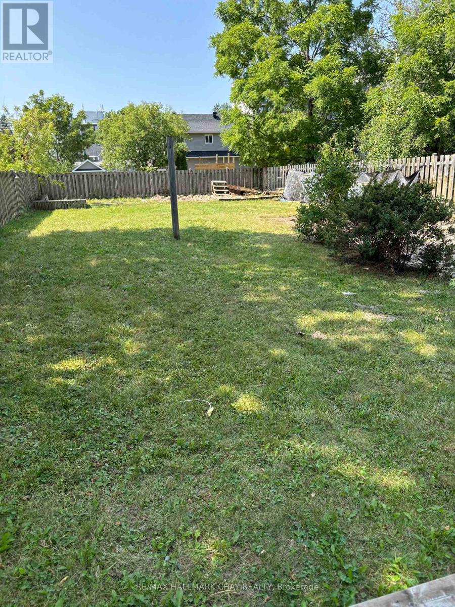 439 Peter Street N, Orillia, Ontario  L3V 5A6 - Photo 24 - S12630356