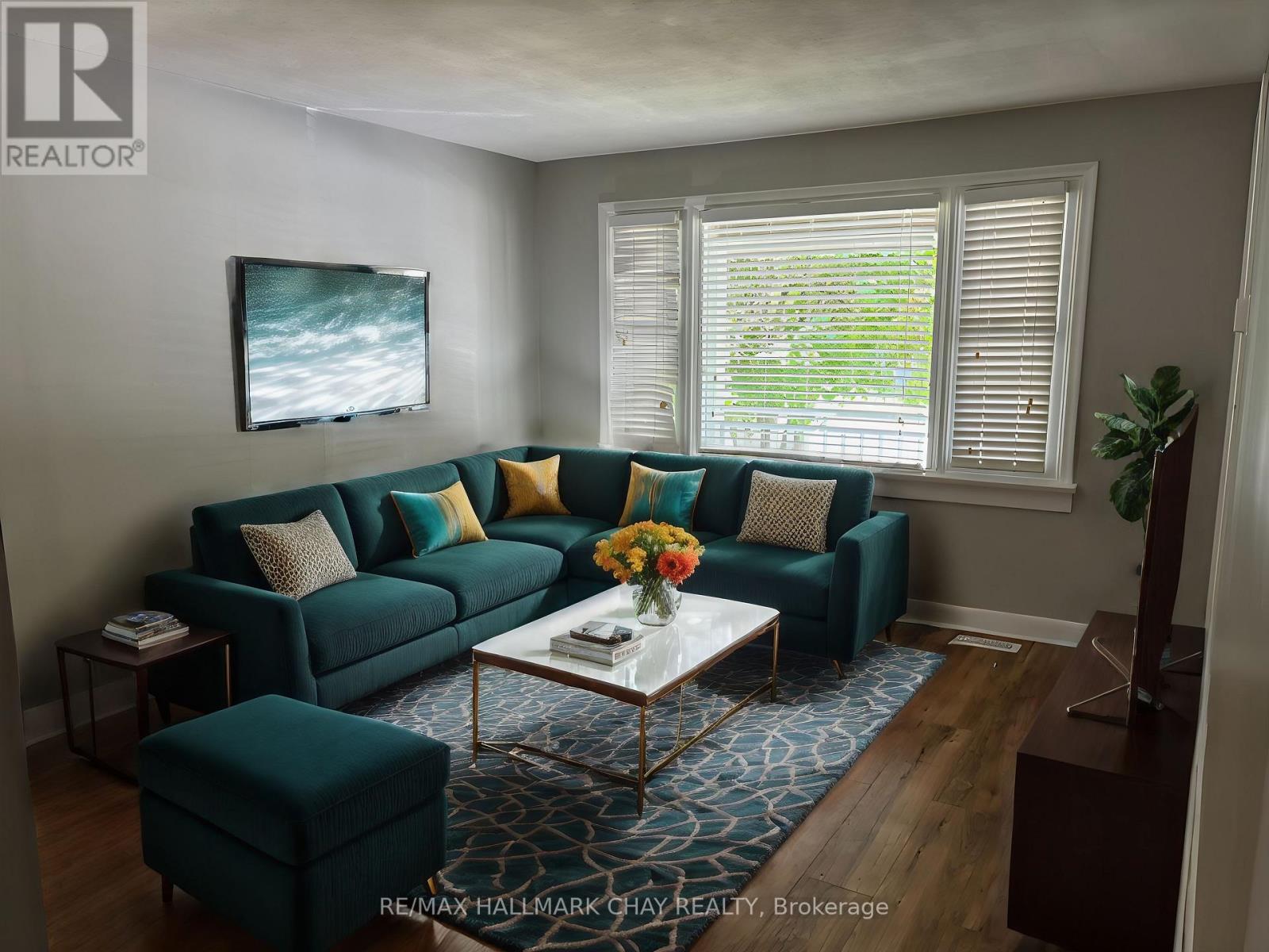 439 Peter Street N, Orillia, Ontario  L3V 5A6 - Photo 4 - S12630356