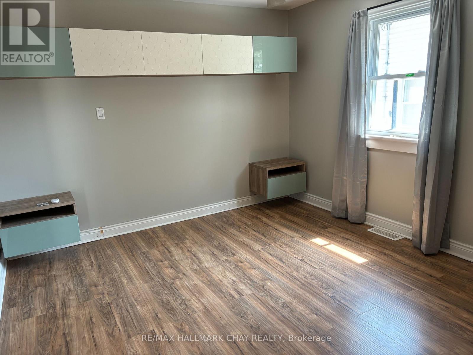 439 Peter Street N, Orillia, Ontario  L3V 5A6 - Photo 8 - S12630356