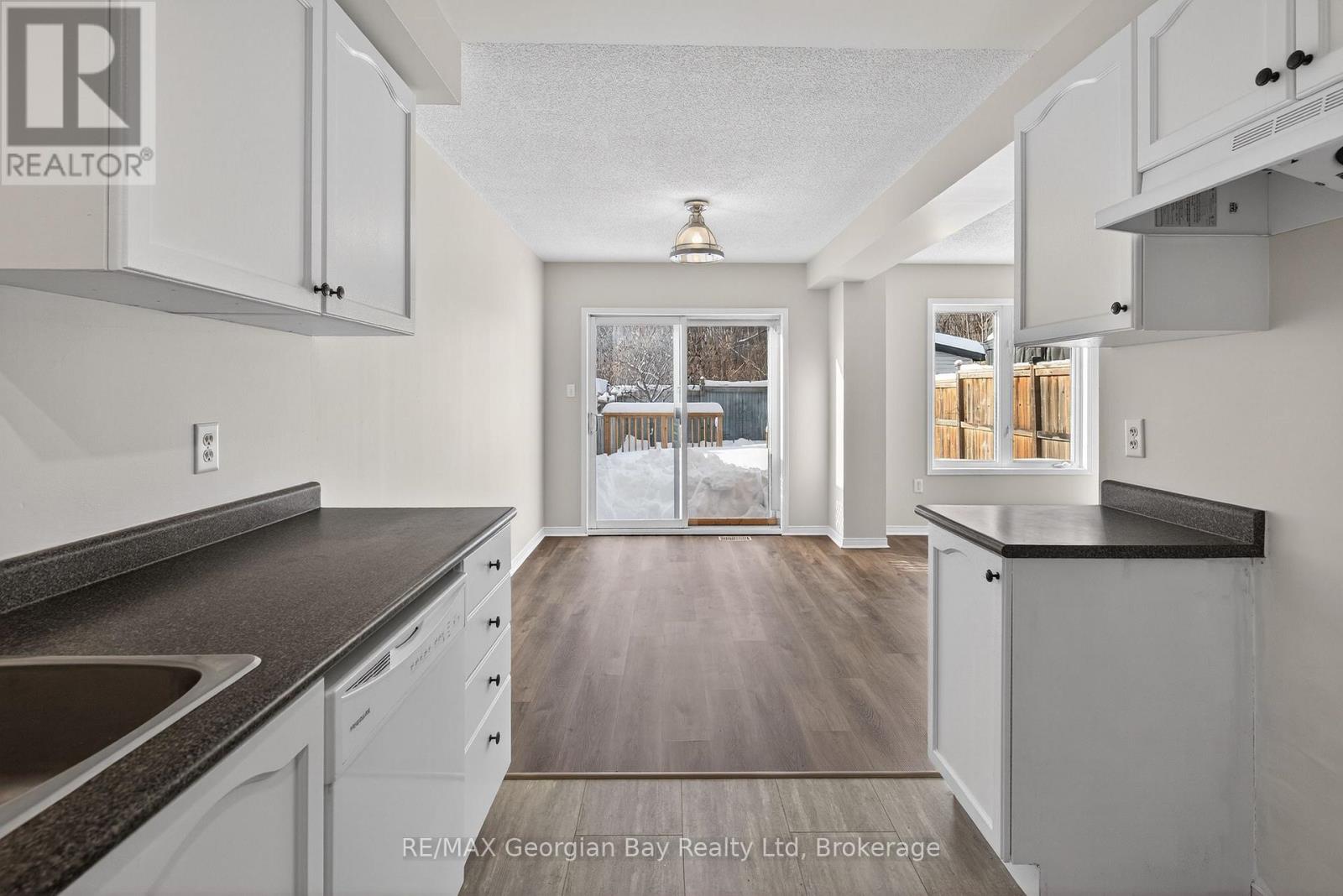 836 Coral Springs Lane, Midland, Ontario L4R 0A1 - Photo 12 - S12630452